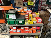 Partij bevestigingsmaterialen - afbeelding 1 van  10