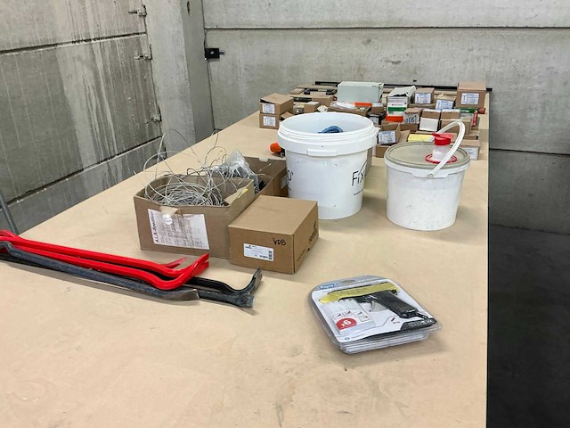 Partij bevestigingsmaterialen - afbeelding 3 van  3