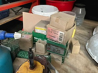 Partij bevestigingsmaterialen - afbeelding 2 van  3