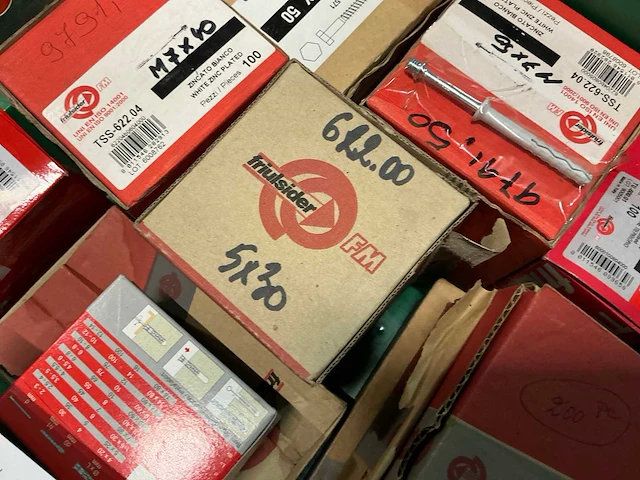 Partij bevestigingsmaterialen - afbeelding 3 van  16