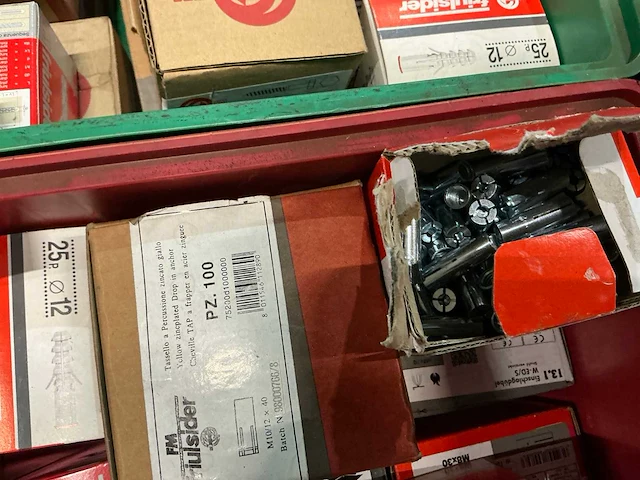 Partij bevestigingsmaterialen - afbeelding 7 van  16