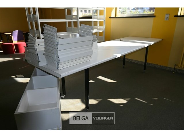 Partij bibliotheek meubelen - afbeelding 1 van  6