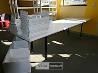 Partij bibliotheek meubelen