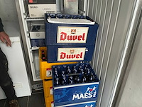 Partij bieren, wo jupiler en duvel, deels aangebroken, ca 11 kratten, inclusief divers glaswerk - afbeelding 1 van  4