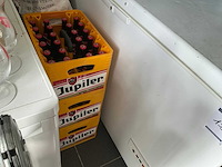 Partij bieren, wo jupiler en duvel, deels aangebroken, ca 11 kratten, inclusief divers glaswerk - afbeelding 2 van  4