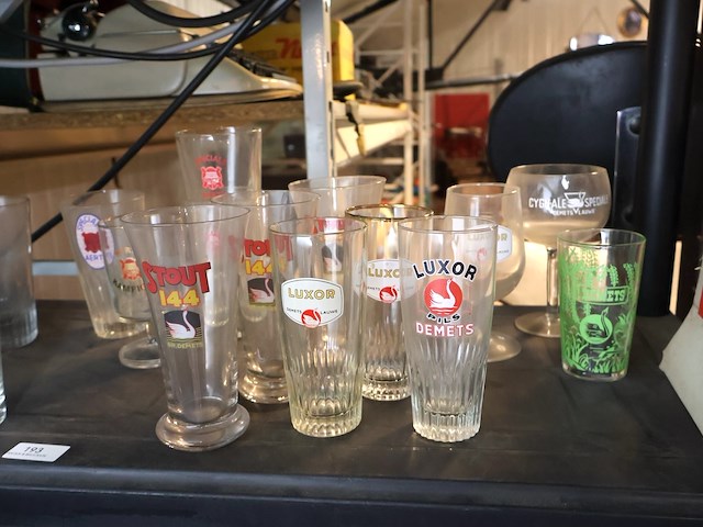 Partij bierglazen (plm 25) - afbeelding 2 van  6