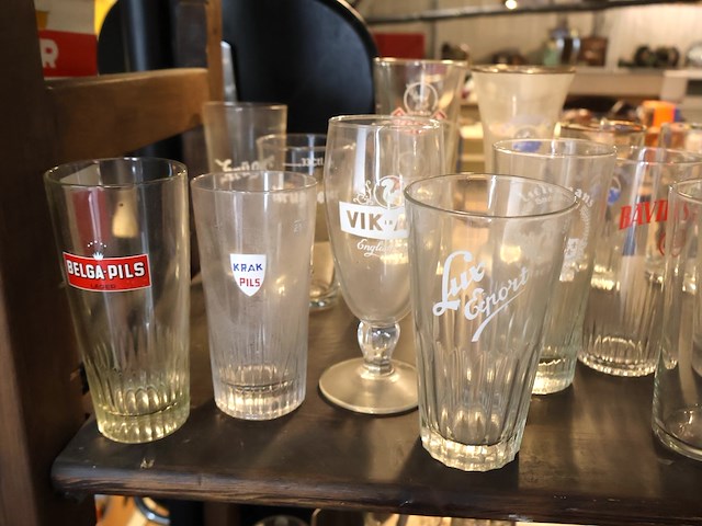 Partij bierglazen (plm 30) - afbeelding 2 van  7