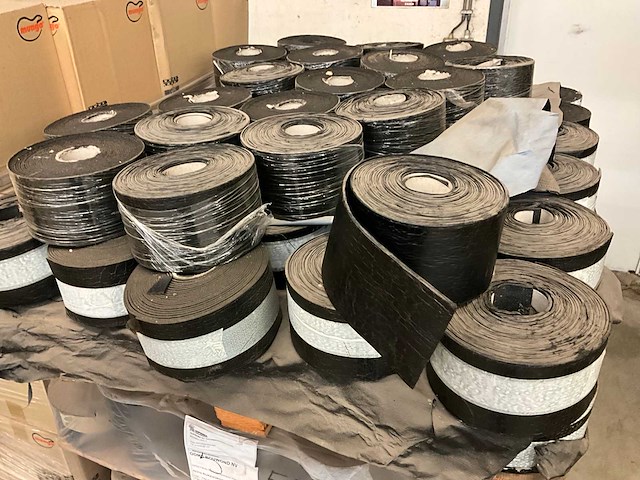 Partij bitumen - afbeelding 2 van  8