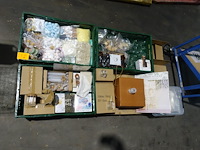 Partij blanco relatiegeschenken - afbeelding 1 van  28