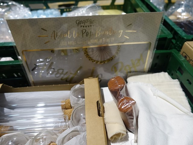 Partij blanco relatiegeschenken - afbeelding 25 van  28