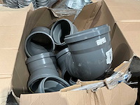 Partij bochten pvc - afbeelding 1 van  3