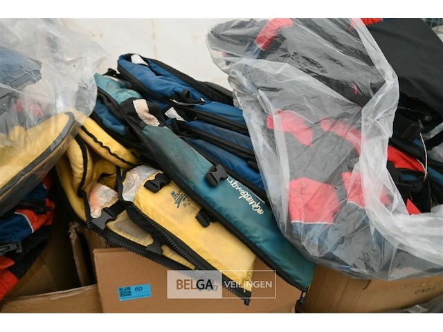 Partij bodyprotectors - afbeelding 2 van  7