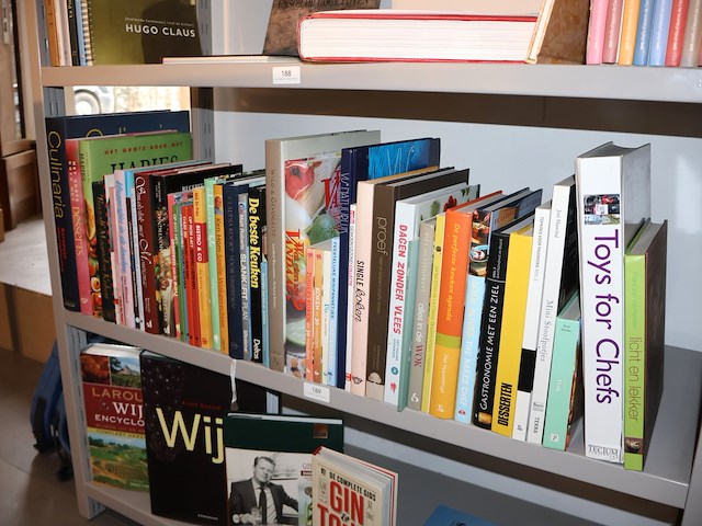 Partij boeken keuken - afbeelding 1 van  4