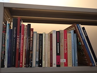 Partij boeken koningshuis (plm 30) - afbeelding 1 van  3