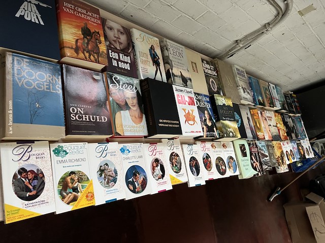 Partij boeken - afbeelding 1 van  8