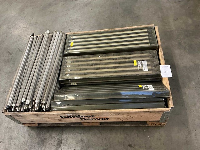 Partij boll industriële filterelementen - afbeelding 1 van  5