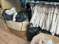 Partij bontjes, handschoenen, sjaals… (370x) - afbeelding 10 van  10