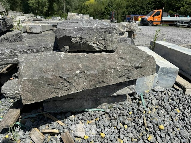 Partij borduren op pallet - afbeelding 4 van  6