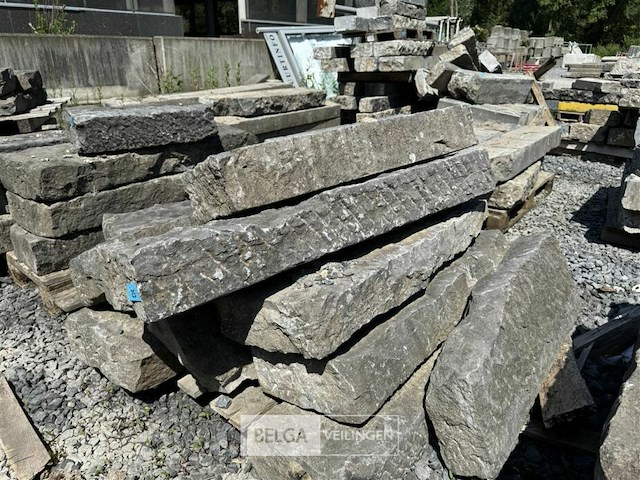 Partij borduren op pallet - afbeelding 1 van  5