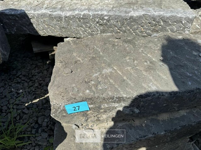 Partij borduren op pallet - afbeelding 3 van  3