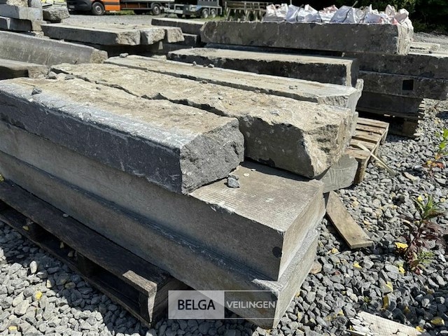 Partij borduren op pallet - afbeelding 5 van  5