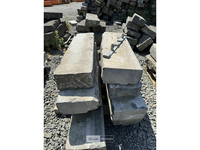 Partij borduren op pallet - afbeelding 3 van  3