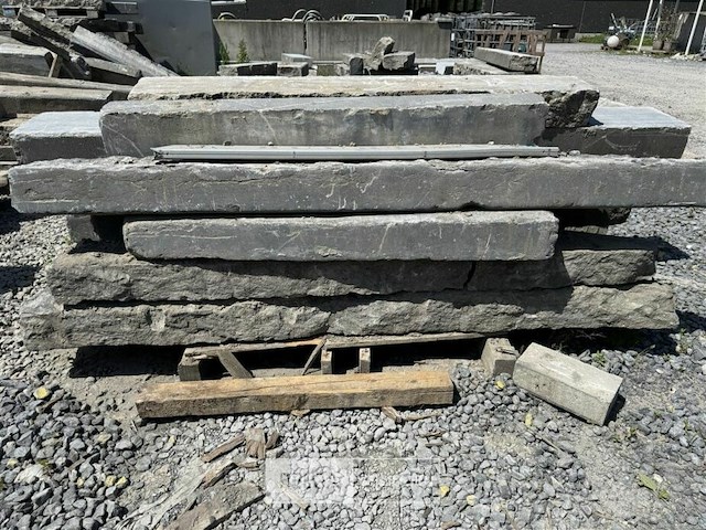Partij borduren op pallet - afbeelding 1 van  9