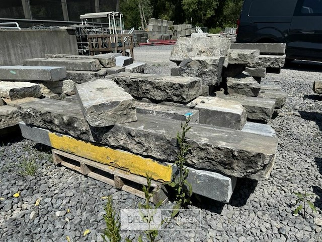 Partij borduren op pallet - afbeelding 1 van  5