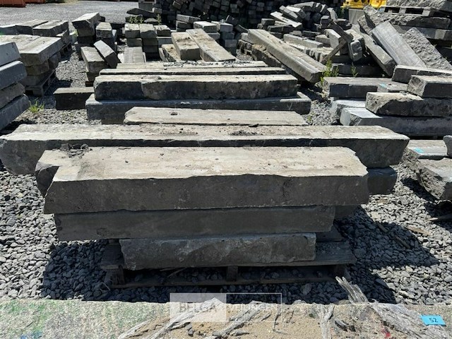Partij borduren op pallet - afbeelding 1 van  6