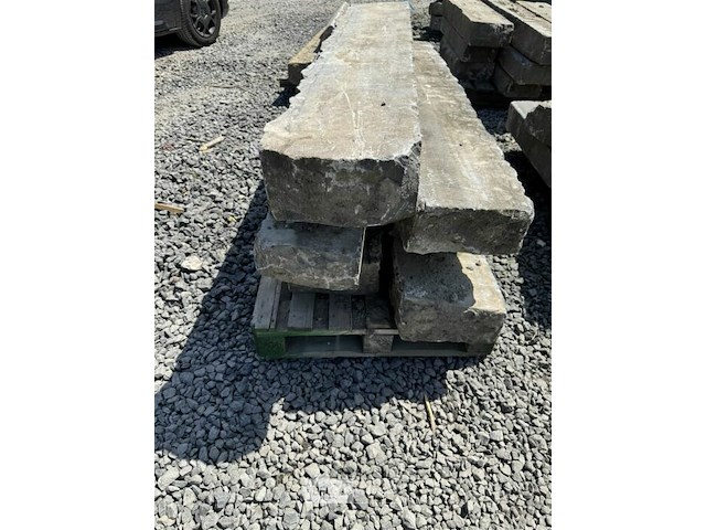Partij borduren op pallet - afbeelding 5 van  6