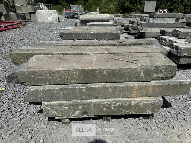 Partij borduren op pallet - afbeelding 1 van  4
