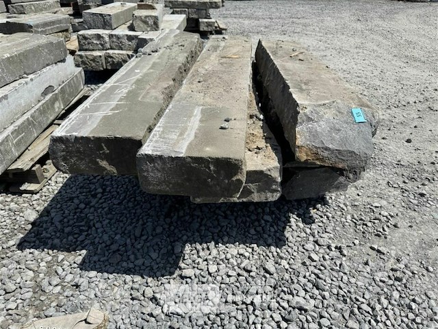 Partij borduren op pallet - afbeelding 4 van  4