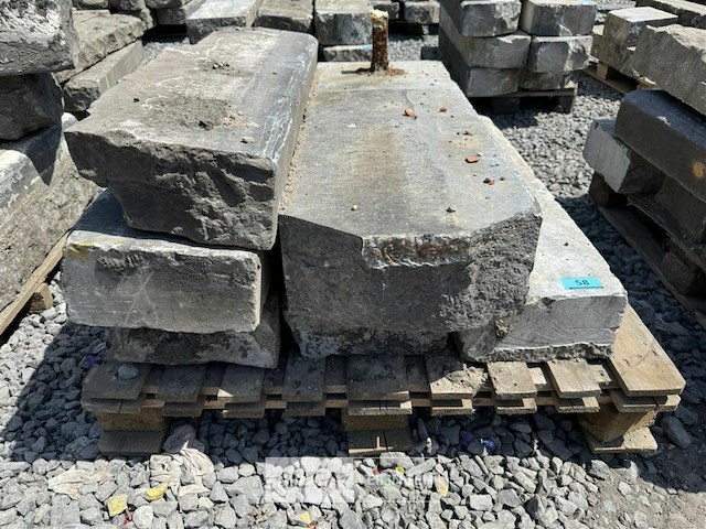 Partij borduren op pallet - afbeelding 3 van  4