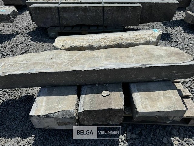 Partij borduren op pallet - afbeelding 1 van  3