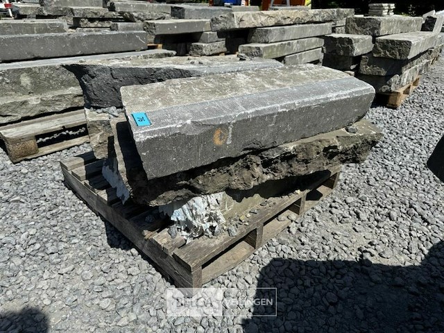 Partij borduren op pallet - afbeelding 1 van  4