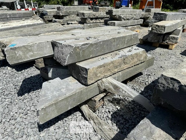 Partij borduren op pallet - afbeelding 1 van  6