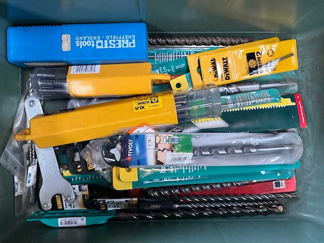 Partij boren en diversen - afbeelding 1 van  14