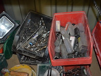 Partij boren in pvc bakjes, gereedschap, 10 stuks chemisch anker soudal - afbeelding 3 van  14