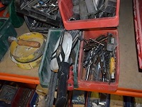 Partij boren in pvc bakjes, gereedschap, 10 stuks chemisch anker soudal - afbeelding 14 van  14