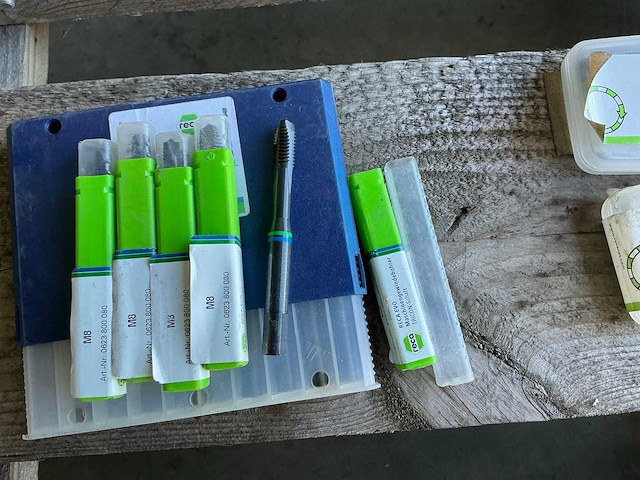 Partij boren, tap en bits gereedschappen - afbeelding 2 van  11