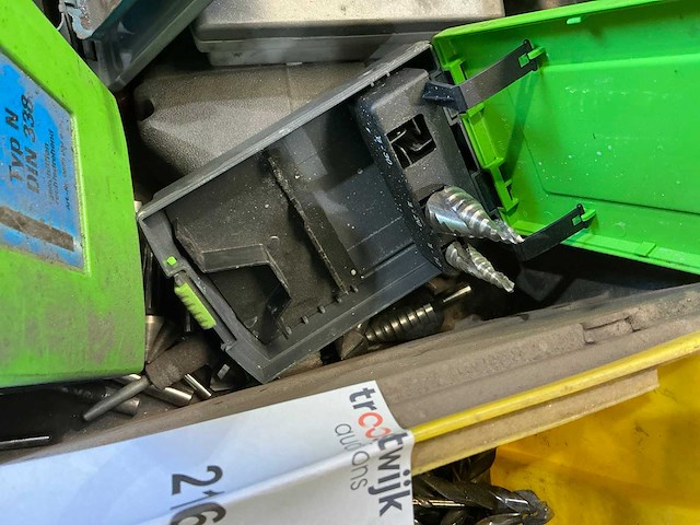 Partij boren - afbeelding 1 van  2