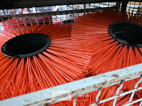 Partij borstel voor veegmachine - afbeelding 4 van  6