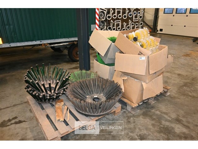 Partij borstels - afbeelding 1 van  8