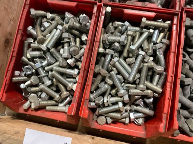Partij bouten en moeren - afbeelding 5 van  6
