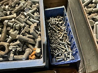 Partij bouten en moeren - afbeelding 7 van  9