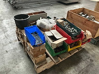 Partij bouten en moeren - afbeelding 4 van  10