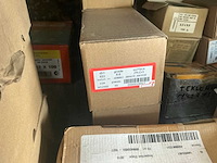 Partij bouten - afbeelding 10 van  14