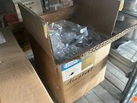 Partij bouten - afbeelding 13 van  14