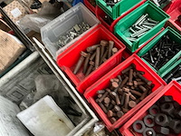 Partij bouten - afbeelding 5 van  9