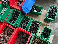 Partij bouten - afbeelding 6 van  9